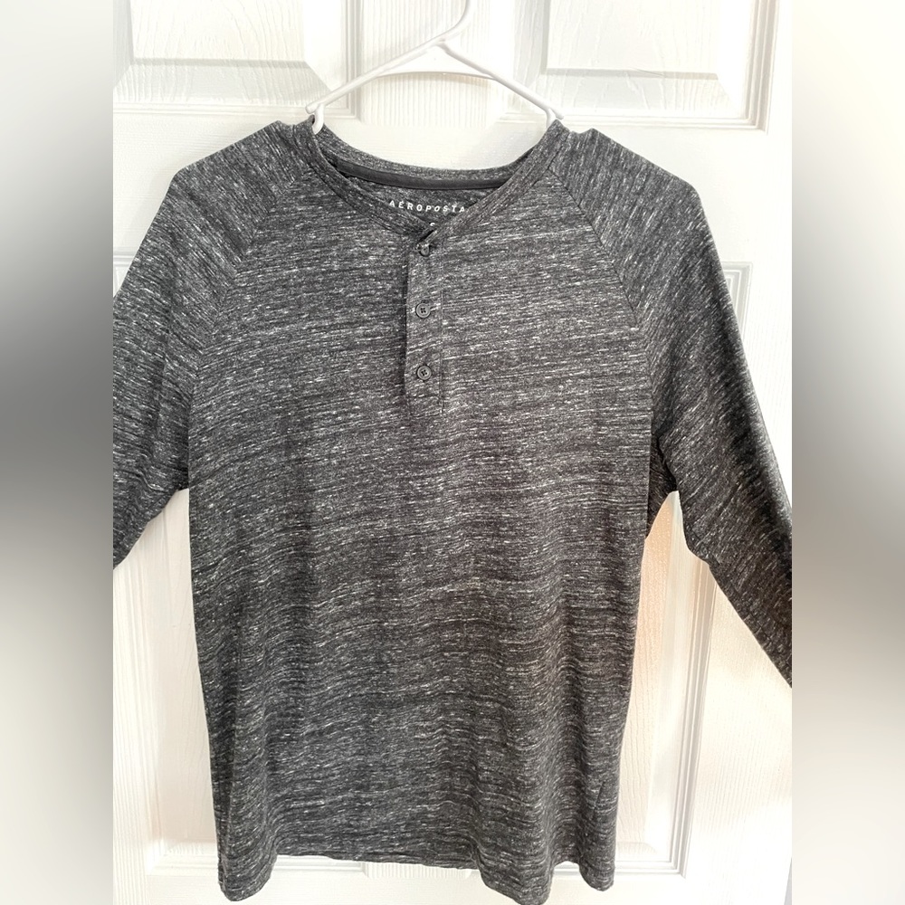 Aeropostale long sleeve button up. Size small